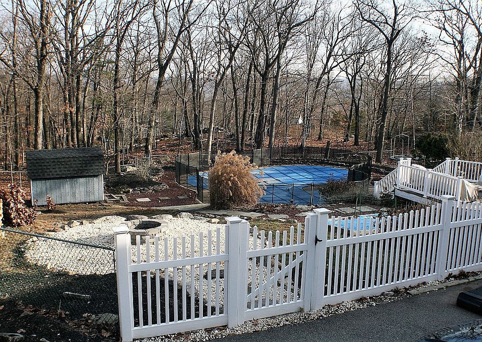 2nd image of 38 Hillside Ave