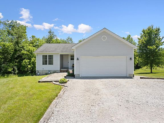 4th image of 370 Wooded Run Rd