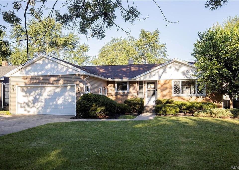 1st image of 34 Mahogany Dr
