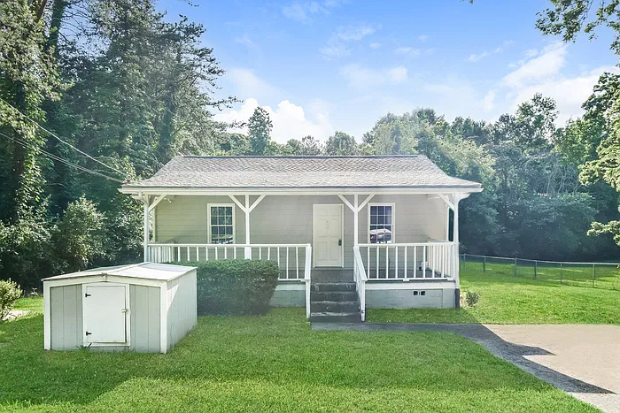 5 bed, 2.0 bath, 2184 sqft, $2,045 — Photo 1