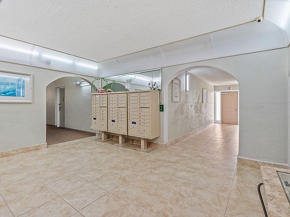 3rd image of 4047 NW 16th Street #206