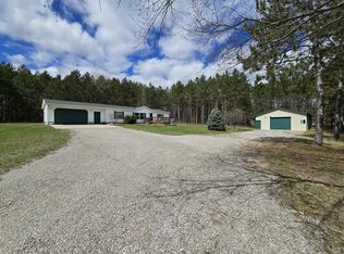 14 Loshaw Dr, Vanderbilt, MI 49795