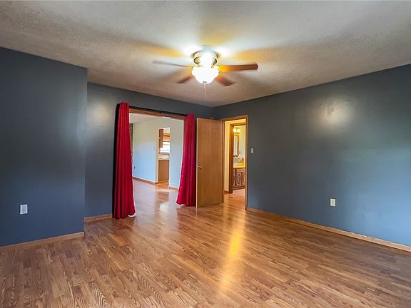 3rd image of 23239 W 23rd St