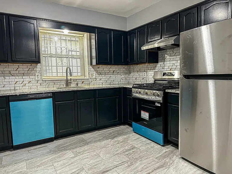 280 Jelliff Ave #1 — Photo 9
