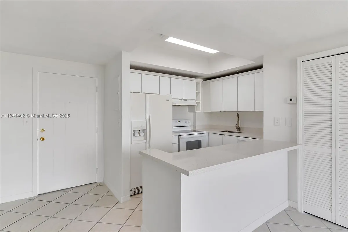 Building Photo - 3500 Coral Way #1207