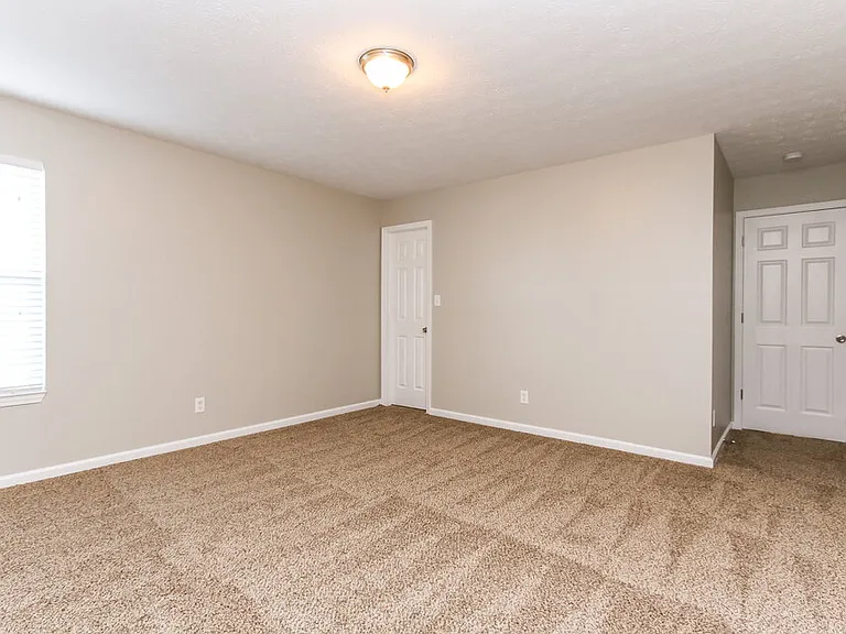 1051 Pine Ridge Way — Photo 8