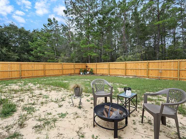 71 E Lafavre Ln — Photo 25