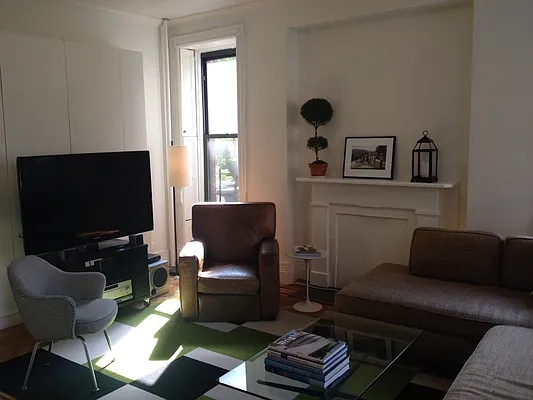 Rented by Walker Malloy & Company Inc | media 12