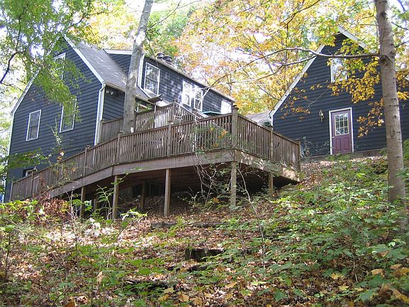 5th image of 2233 Lakefront Dr