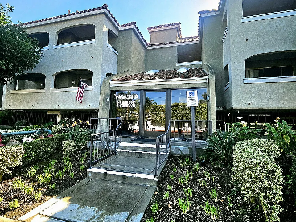 Yorktown Apartments