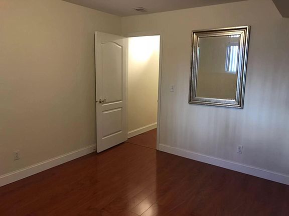 3rd image of 197 Essex Dr #1