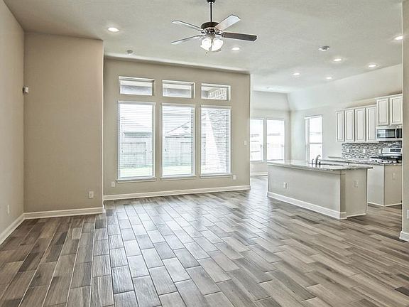 4th image of 12723 White Cove Dr