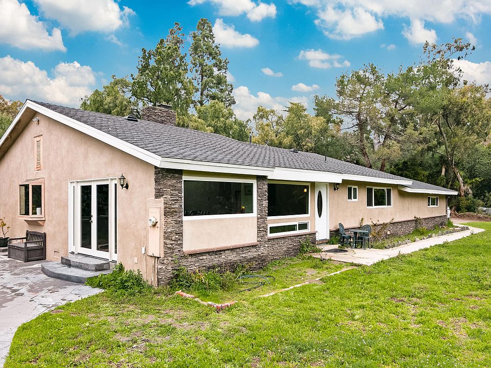 1st image of 41 Ramona Pl