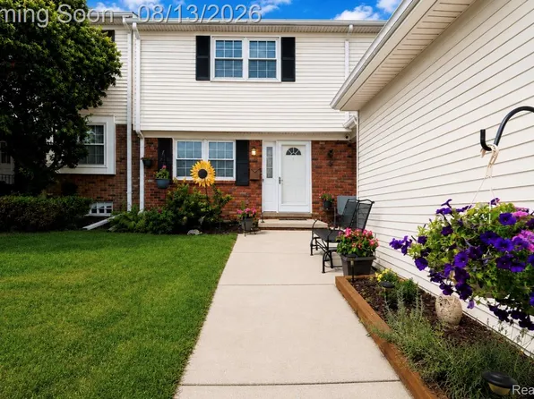 20248 Longwood Ct, Northville, MI 48167