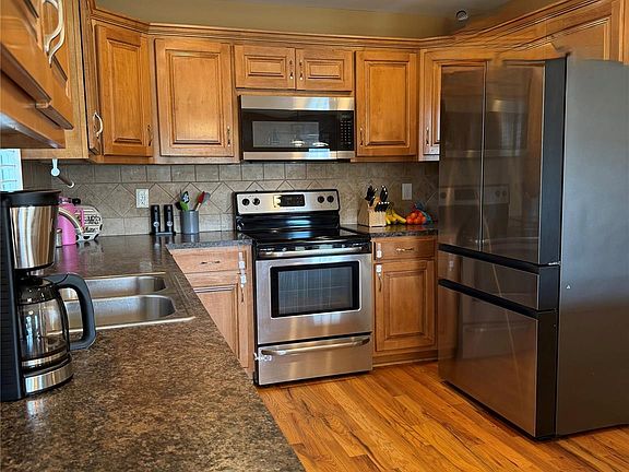 5th image of 510 E Carpenter St