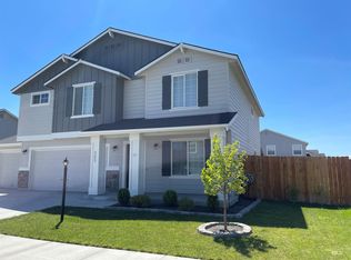 989 Millwood Ave, Middleton, ID 83644