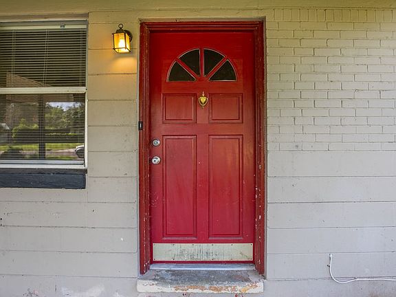 4th image of 6722 Frye Ave S