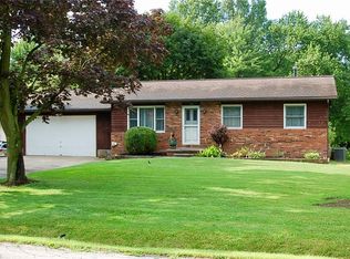 1797 Lillian Rd, Stow, OH 44224