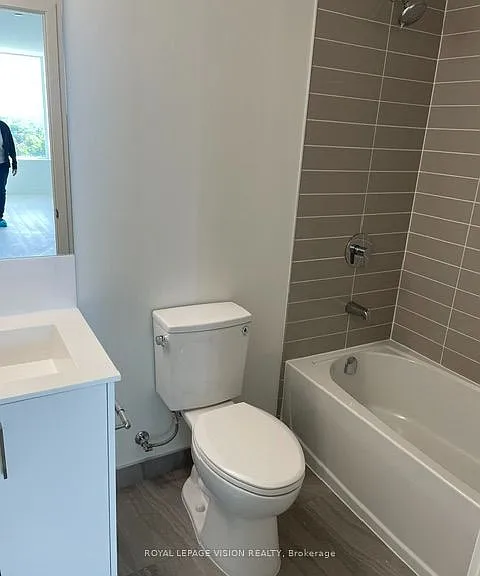 4010 Eglinton Ave W #809 — Photo 9