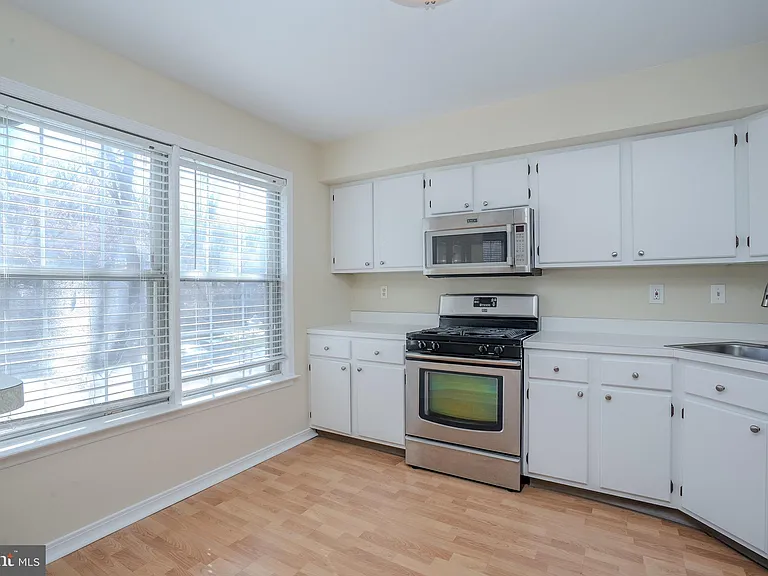 6202 Cedar Ct — Photo 8