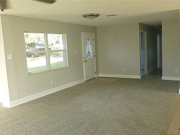 4th image of 1180 W Hill Ct