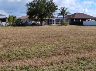 1439 NW 37th Pl, Cape Coral, FL 33993