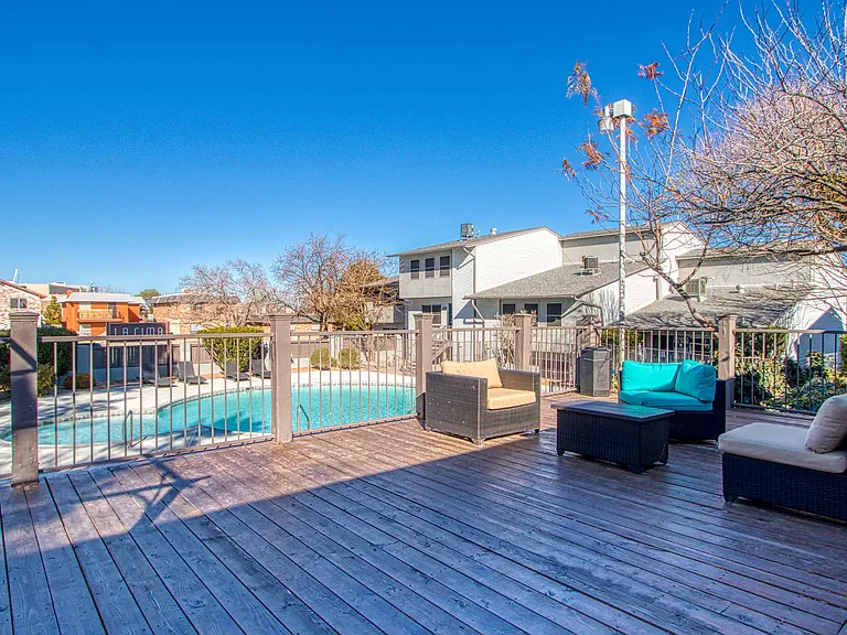 La Cima Apartments — Photo 6