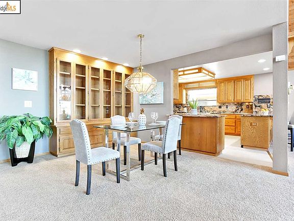 4th image of 4285 Driftwood Pl
