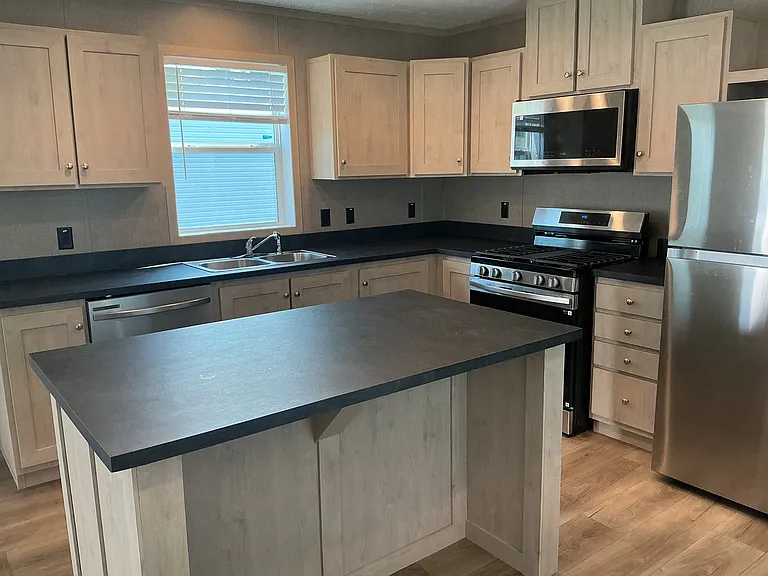 2754 Pear St #128 — Photo 3