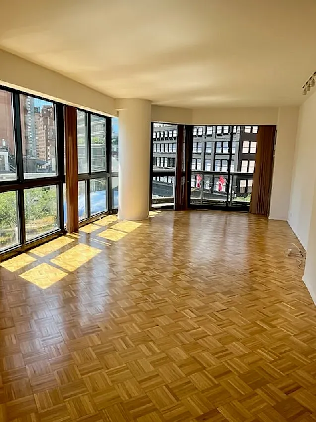 200 East 61st Street — Photo 1