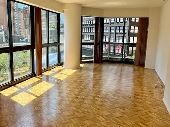 200 E 61st St, New York, NY
