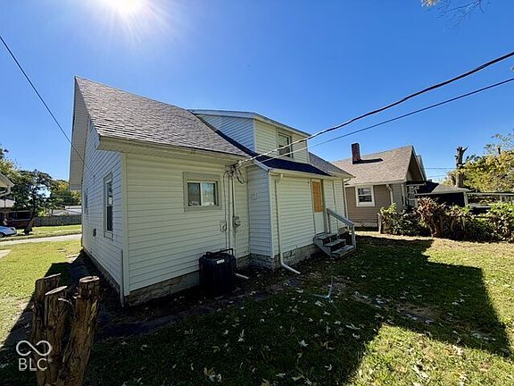 5th image of 2910 Meredith Ave