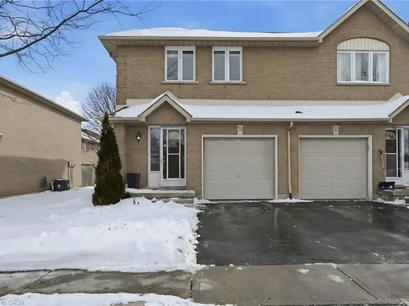 1889 Upper Wentworth St #29, Hamilton, ON L9B 2T8