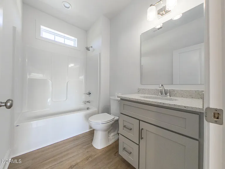 21 Crew Ct — Photo 17