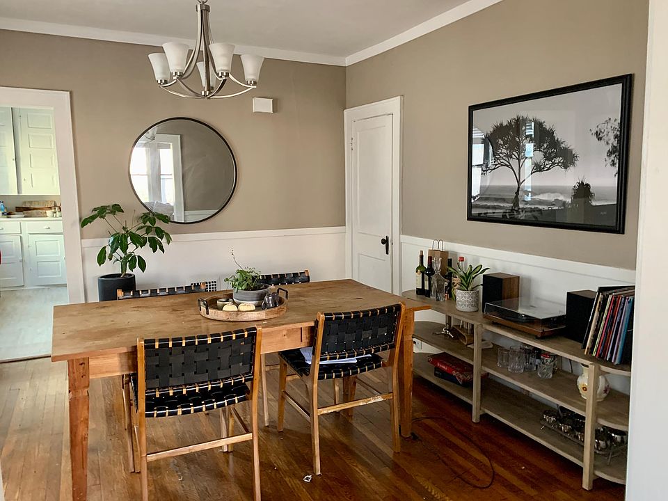 Previously Furnished Dining Room