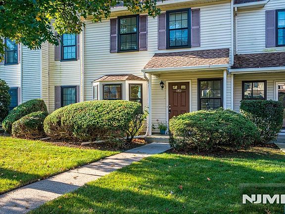 3rd image of 3302 Stonehedge Road #3302
