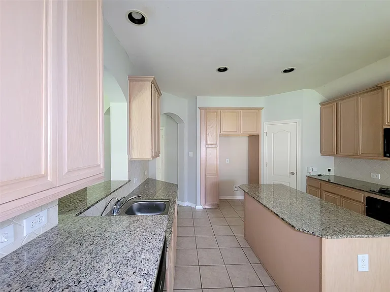 3735 Tidalwood Dr — Photo 15