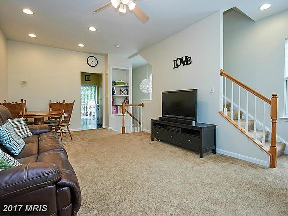 4th image of 12521 Heykens Ln