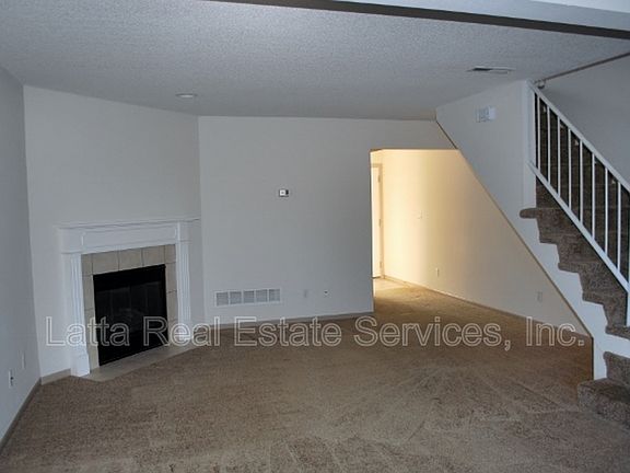 4th image of 3213 SW Iron Creek Dr