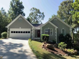 411 Oakleaf Trl, Suwanee, GA 30024