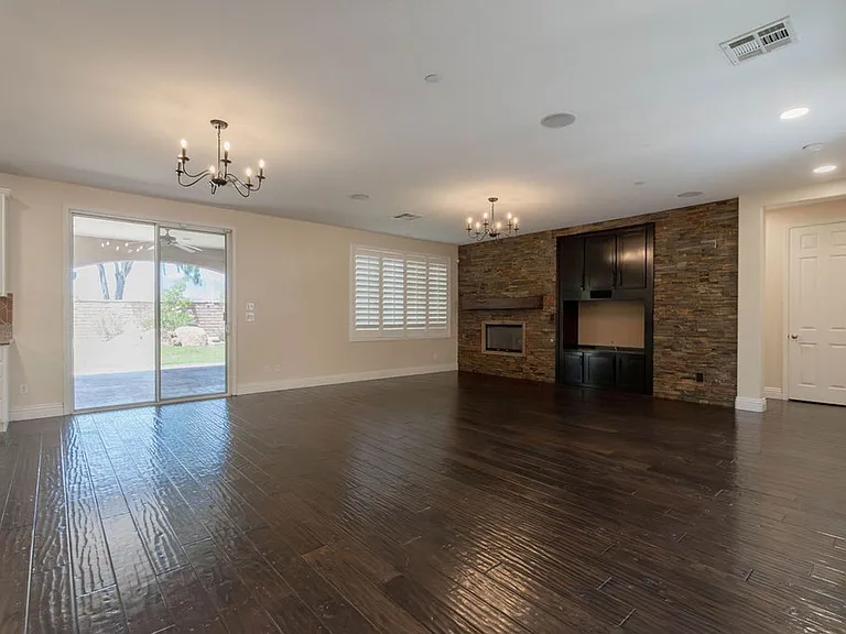 10387 Sweet Laurel St — Photo 7
