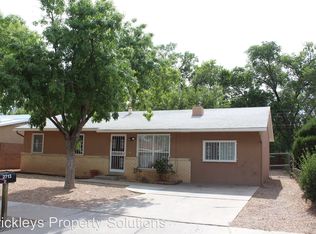 2713 20th St NW, Rio Rancho, NM 87104