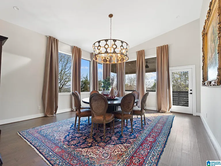 412 Vesclub Pl — Photo 10