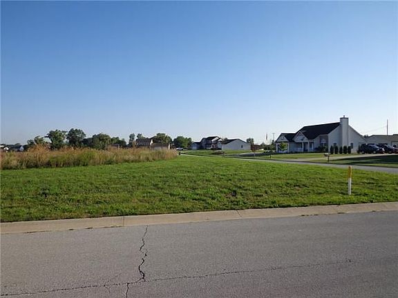 4th image of 29833 E Freedom Dr
