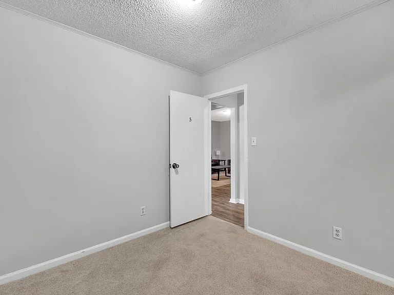 Burns Mitchell Dr — Photo 3