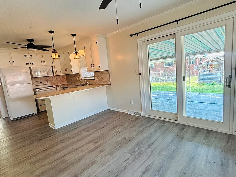 Kitchen and dining area
