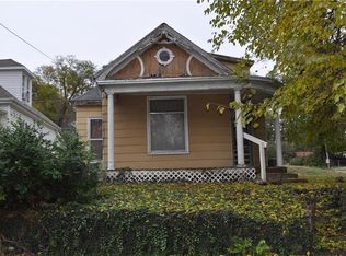 2007 S 17th St, Saint Joseph, MO 64503