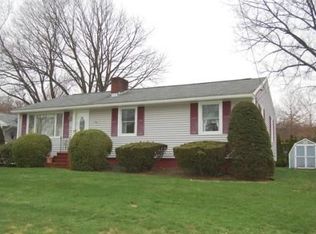 35 Beresford St, Lawrence, MA 01843