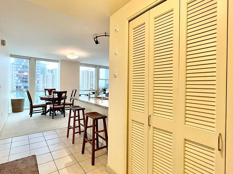909 Kapiolani Blvd #1601 — Photo 36