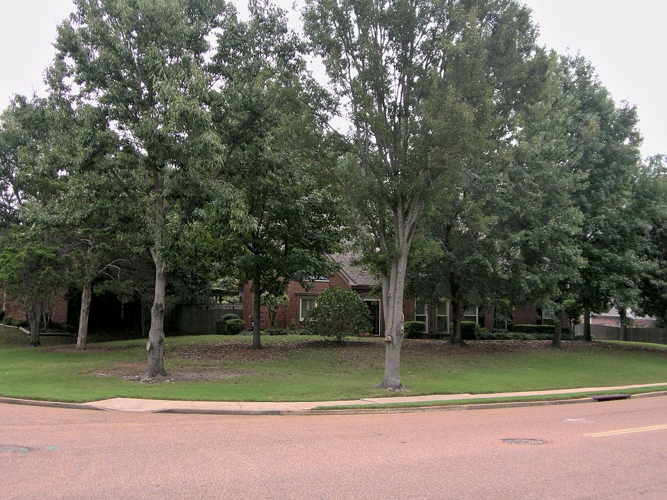 Exterior Front - Corner Lot